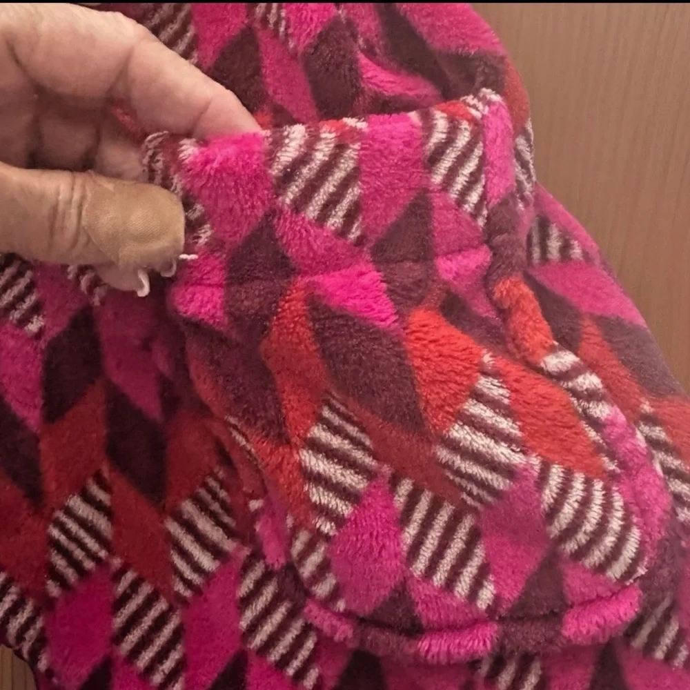 VERA BRADLEY Robe Small/Medium Red Pink Geo Print Short Plush Hooded Pockets EUC